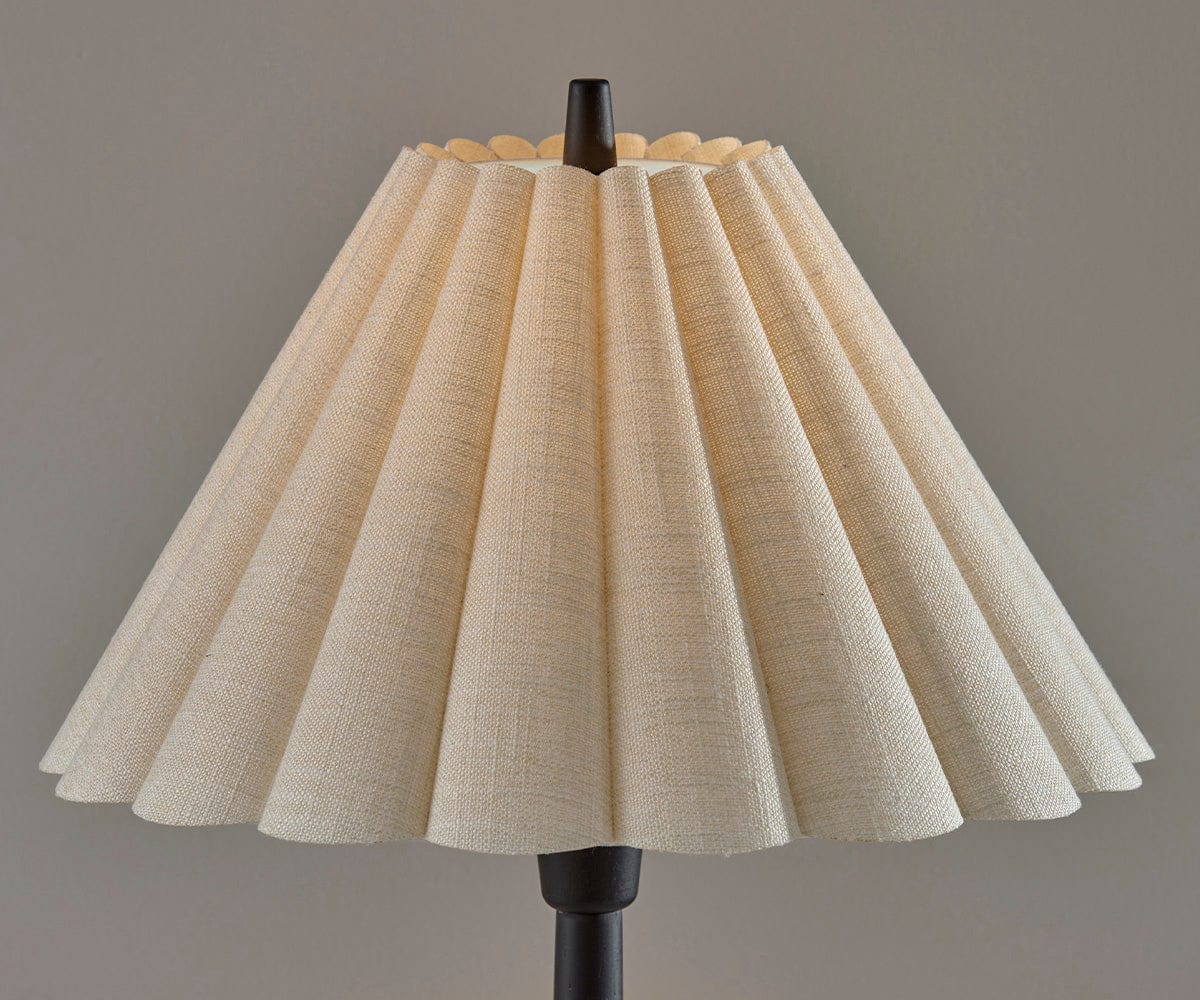 Scallop Table Lamp