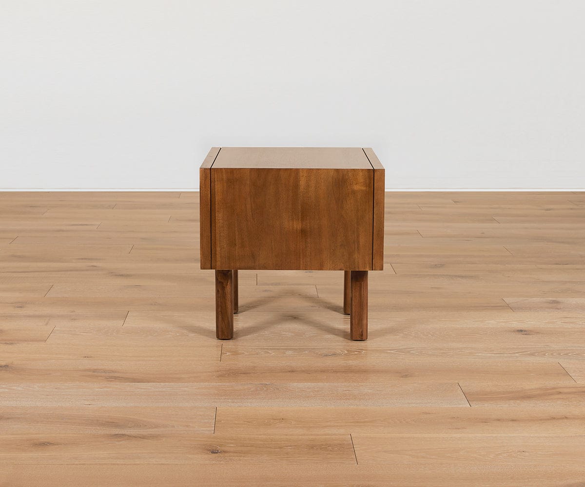 Leevi End Table