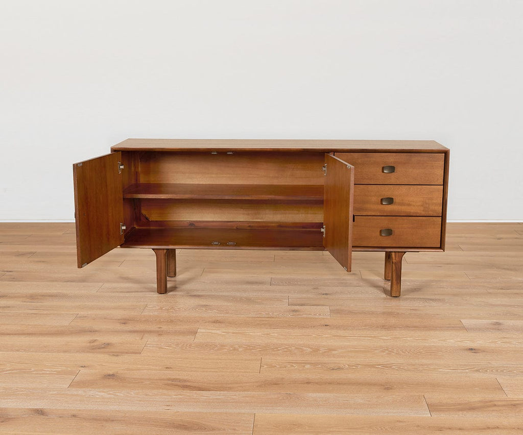 Leevi Sideboard