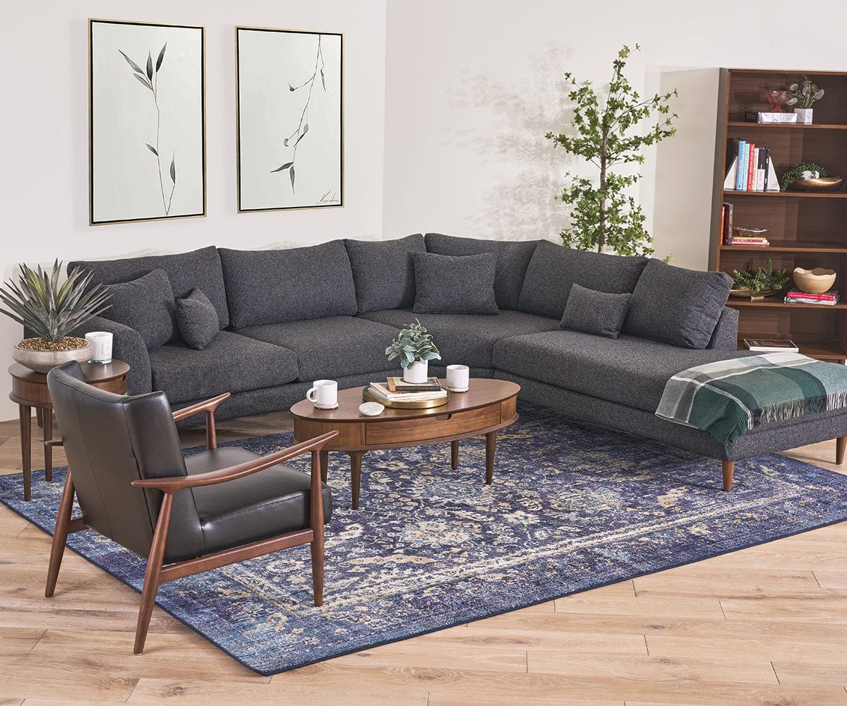 Hugo Right Sectional