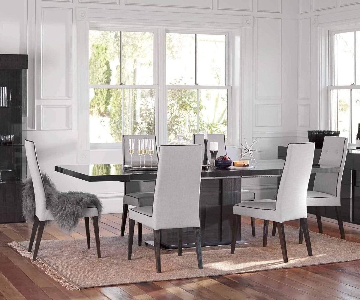 Mondiana Extension Dining Table