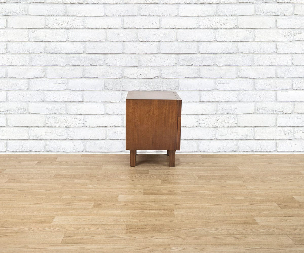 Leevi Nightstand
