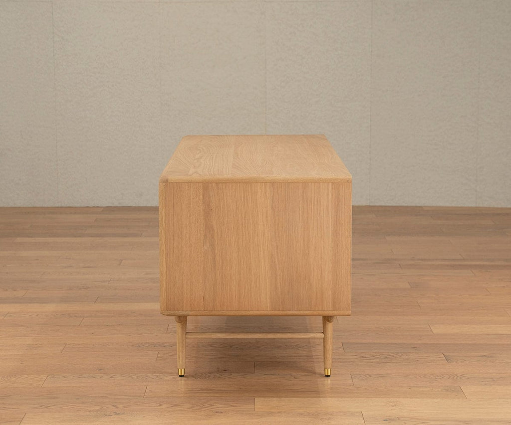 Hendrick 52 Media Stand II - White Oak